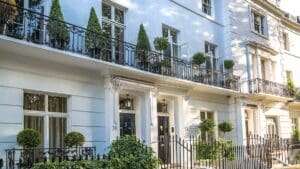 A dramatic shift is underway at the top of London’s property market, as high-net-worth individuals — both foreign and domestic — increasingly shun property purchases in favour of ultra-luxury rentals.