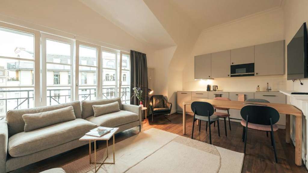 The global serviced accommodation sector is set to diversify in 2026, with rising demand for tertiary locations and a growing shift towards multi-country accommodation strategies among corporate buyers, according to new data from SilverDoor.